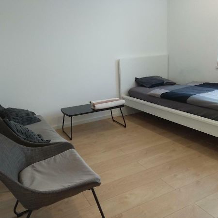 Luxury Apartment With Own Parking 霍茹夫 外观 照片