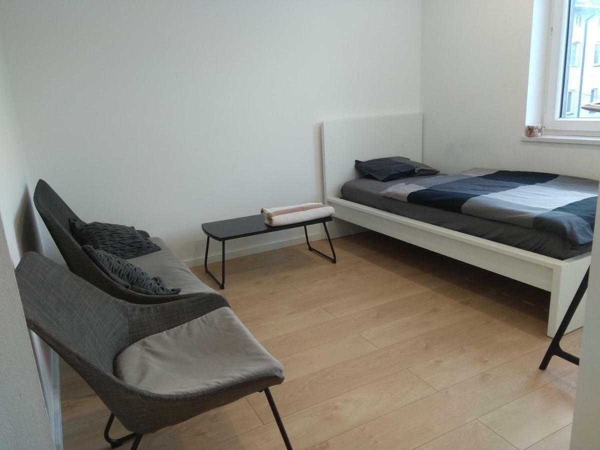 Luxury Apartment With Own Parking 霍茹夫 外观 照片